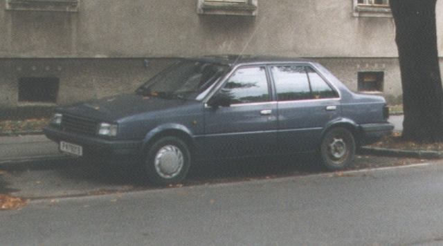 Nissan Sunny 02